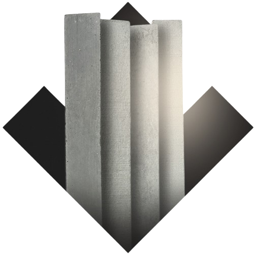 Imagem de quatro réguas de concreto na vertial um ao lado do outro